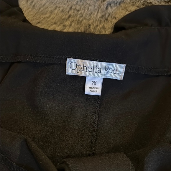 Elegant Black Women's Pants - Picture 4 of 9